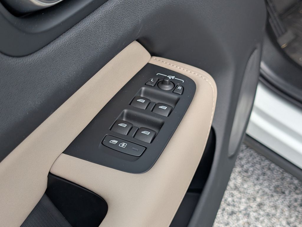 2026 Volvo XC60 B5 Plus Hunt Valley MD