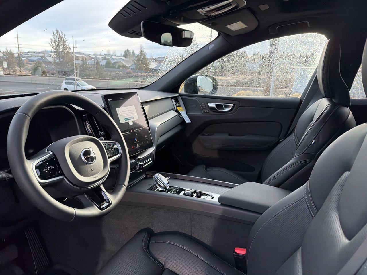 2026 Volvo XC60 B5 Ultra Black Edition Bend OR