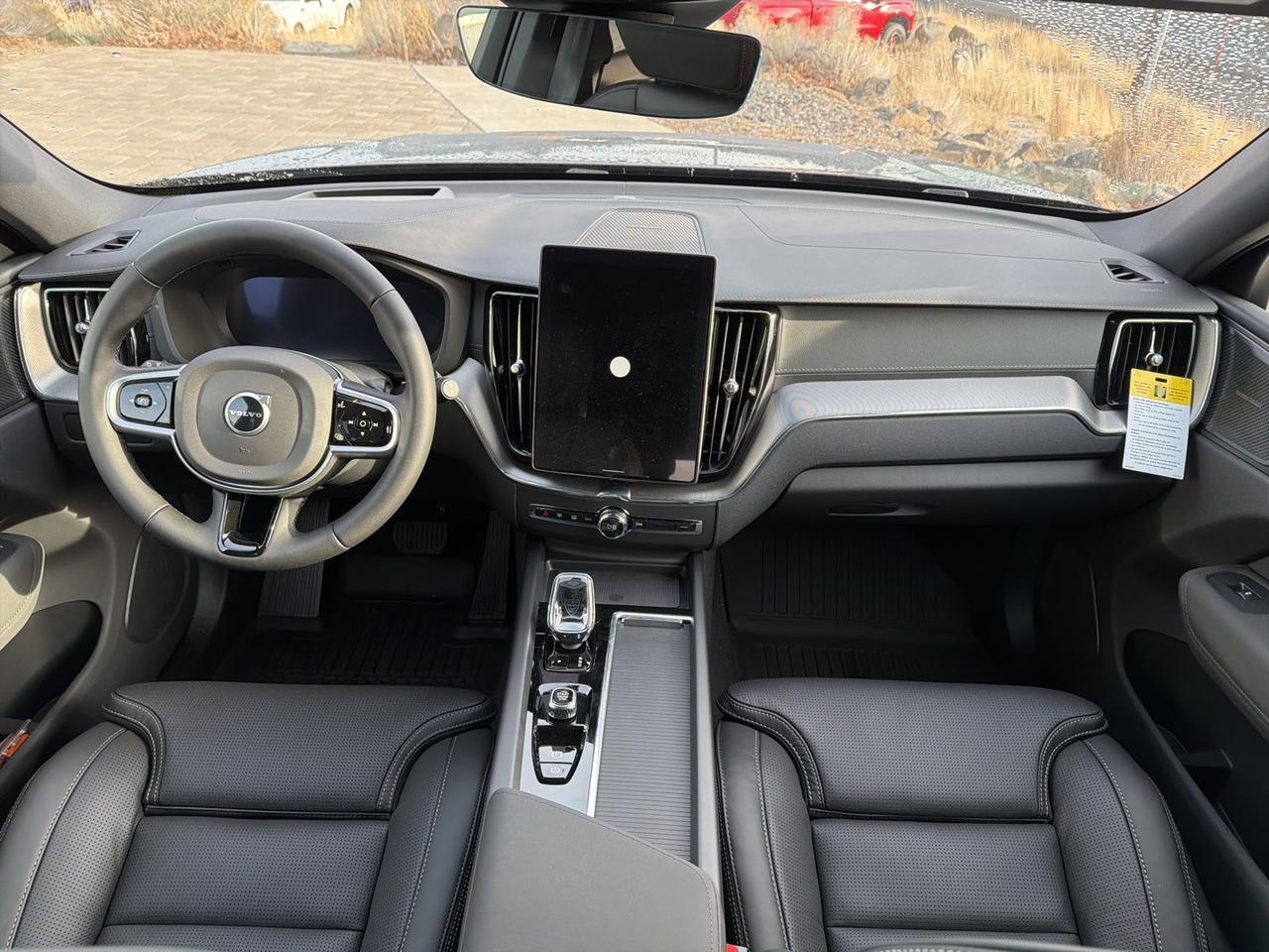 2026 Volvo XC60 B5 Ultra Black Edition Bend OR