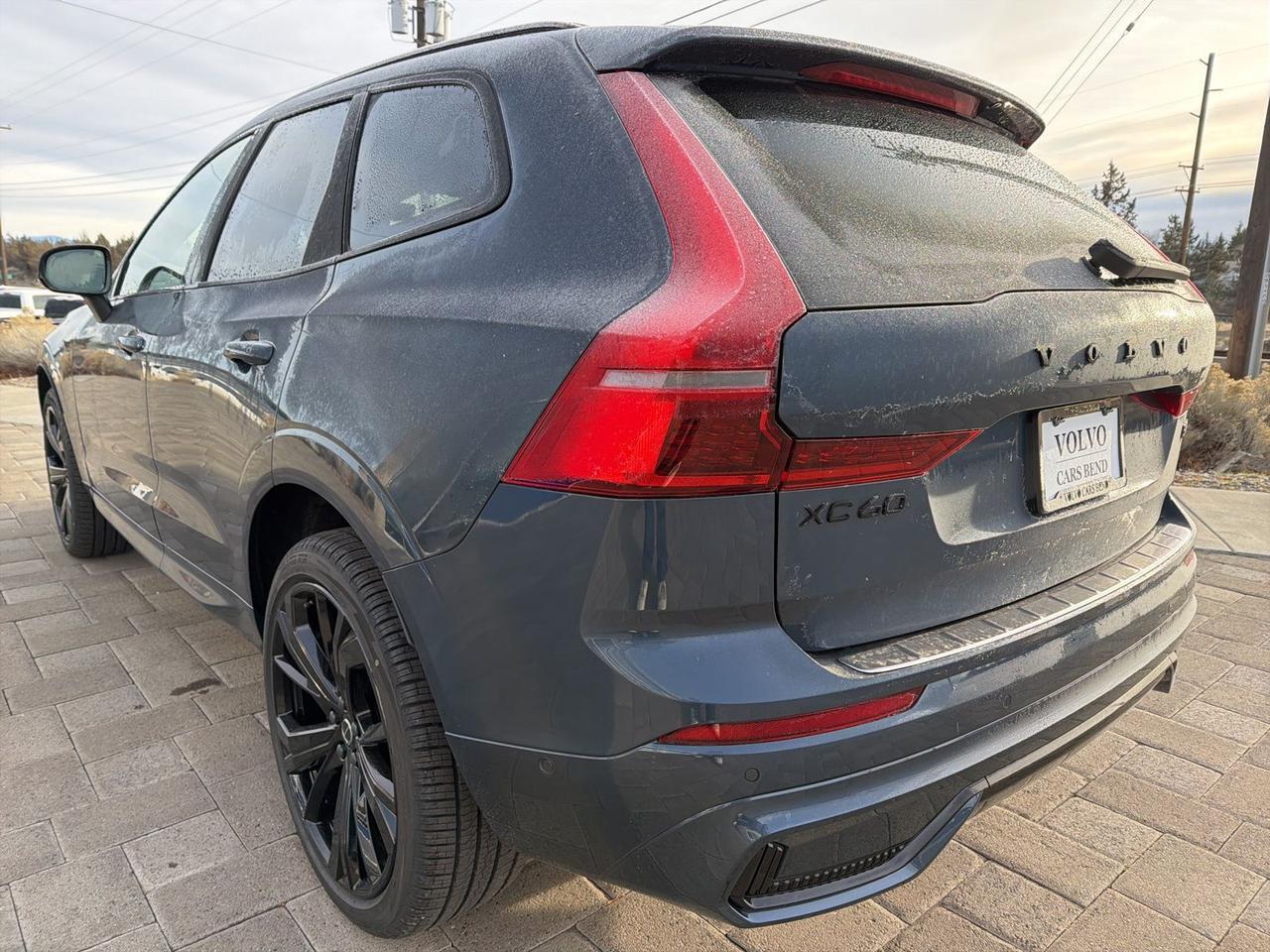 2026 Volvo XC60 B5 Ultra Black Edition Bend OR