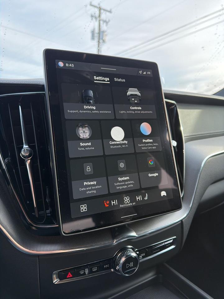 2026 Volvo XC60 B5 Ultra Black Edition Bend OR