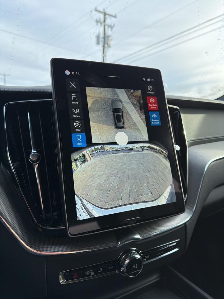 2026 Volvo XC60 B5 Ultra Black Edition Bend OR