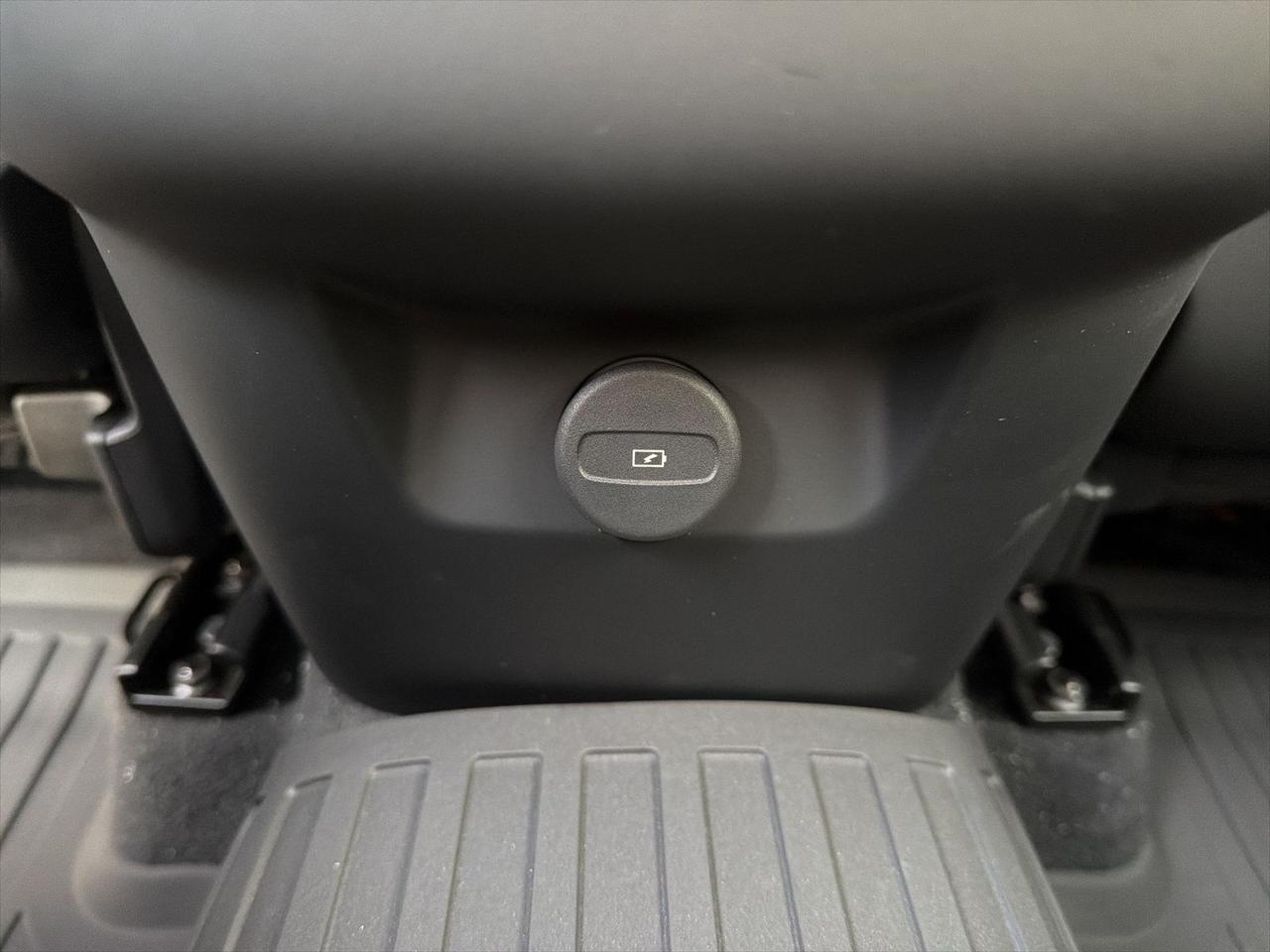 2026 Volvo XC60 B5 Ultra Black Edition Bend OR