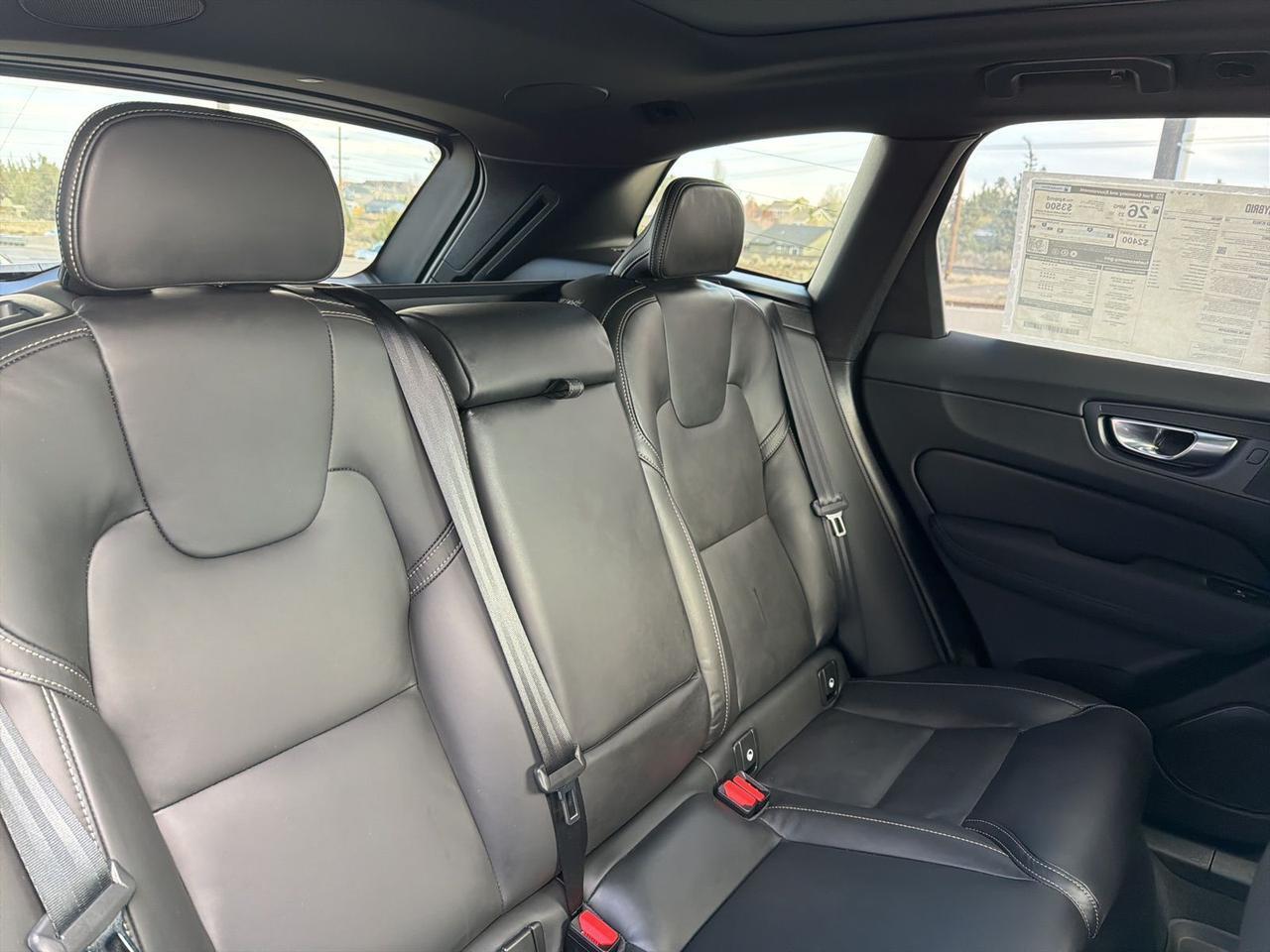 2026 Volvo XC60 B5 Ultra Black Edition Bend OR