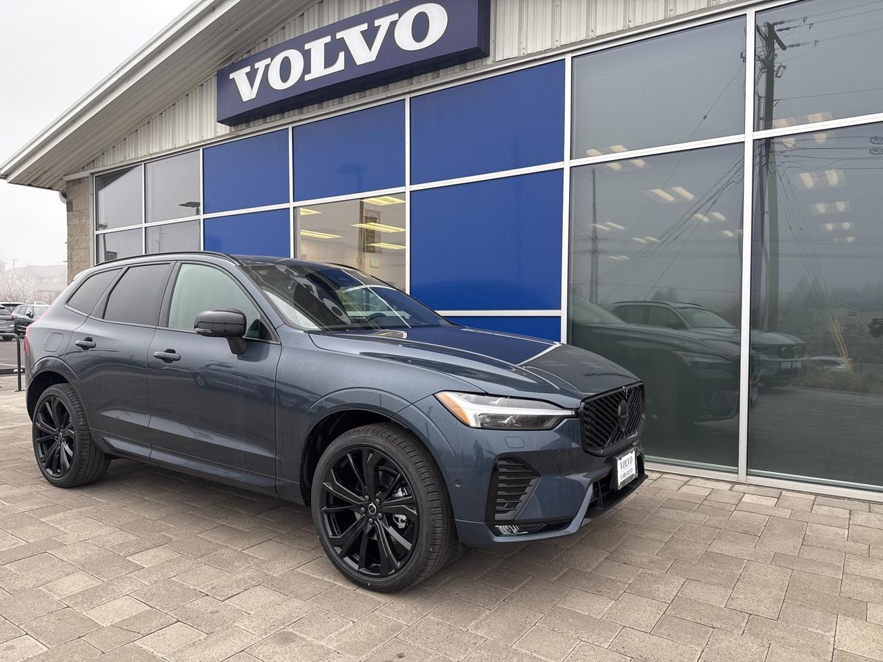 2026 Volvo XC60 B5 Ultra Black Edition