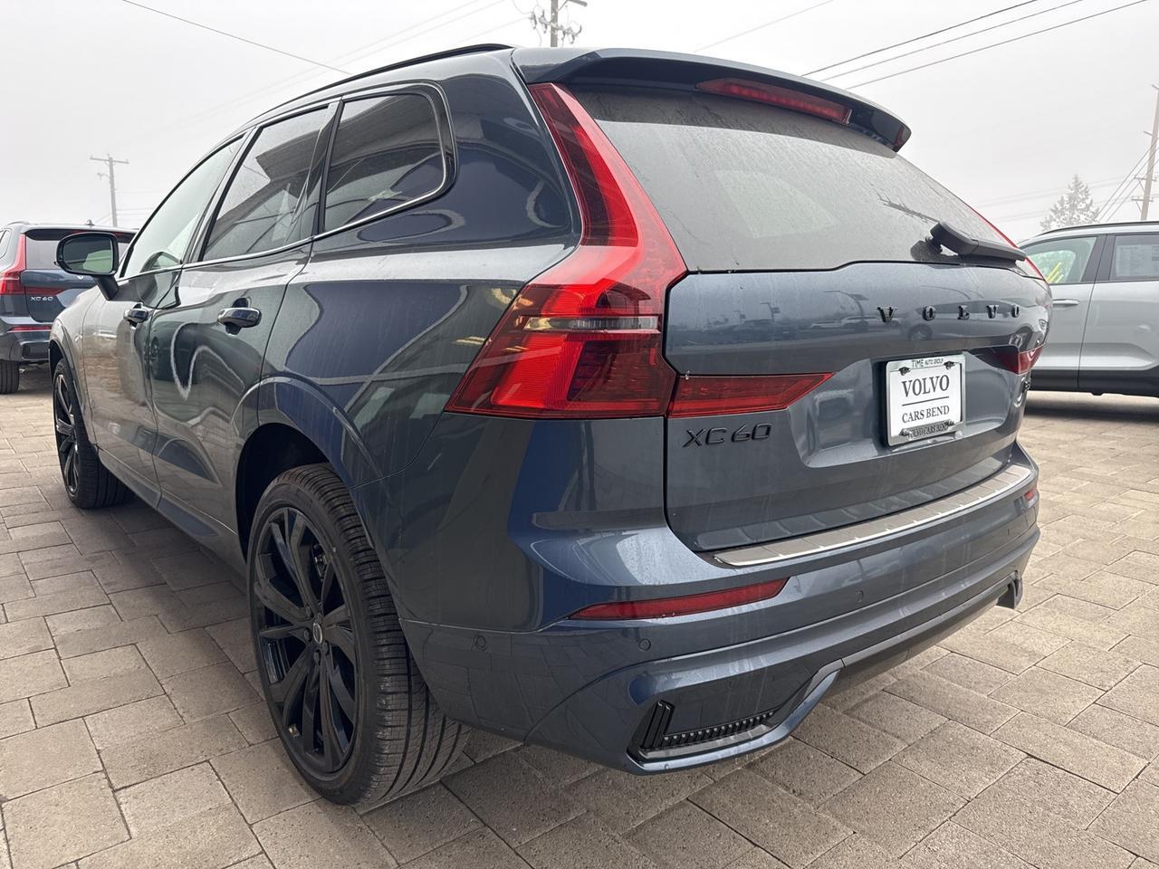 2026 Volvo XC60 B5 Ultra Black Edition Bend OR