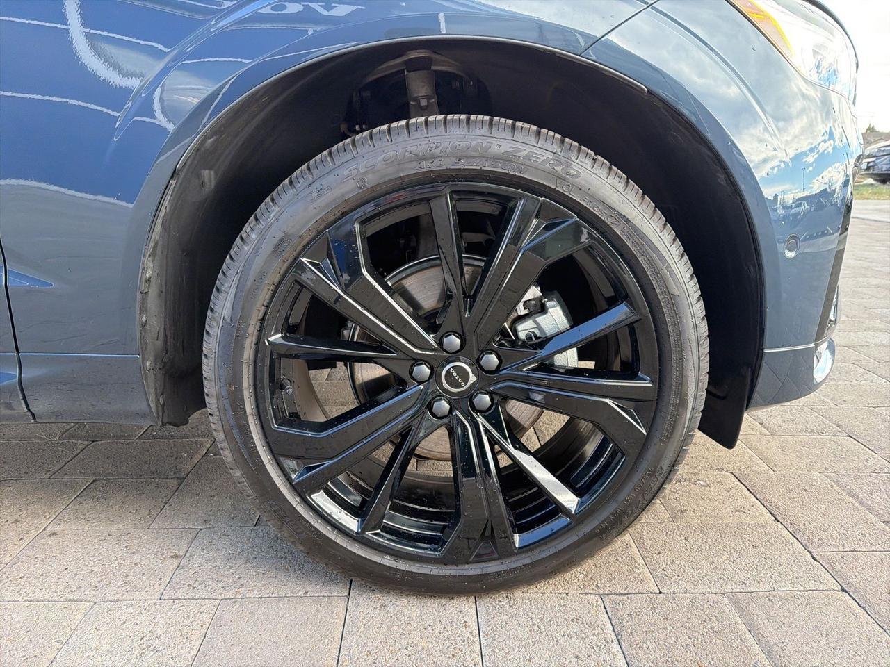 2026 Volvo XC60 B5 Ultra Black Edition Bend OR