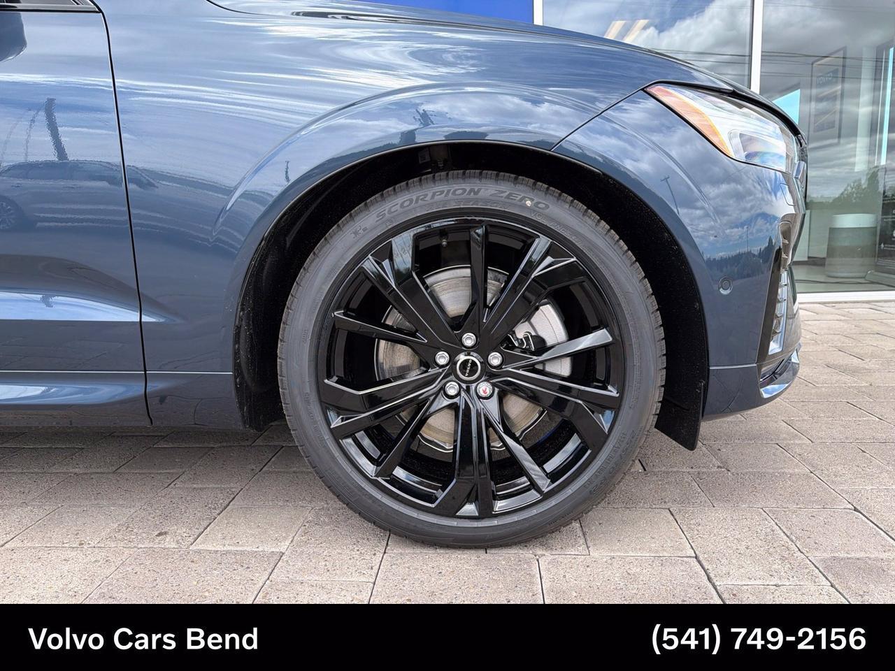 2026 Volvo XC60 B5 Ultra Black Edition Bend OR
