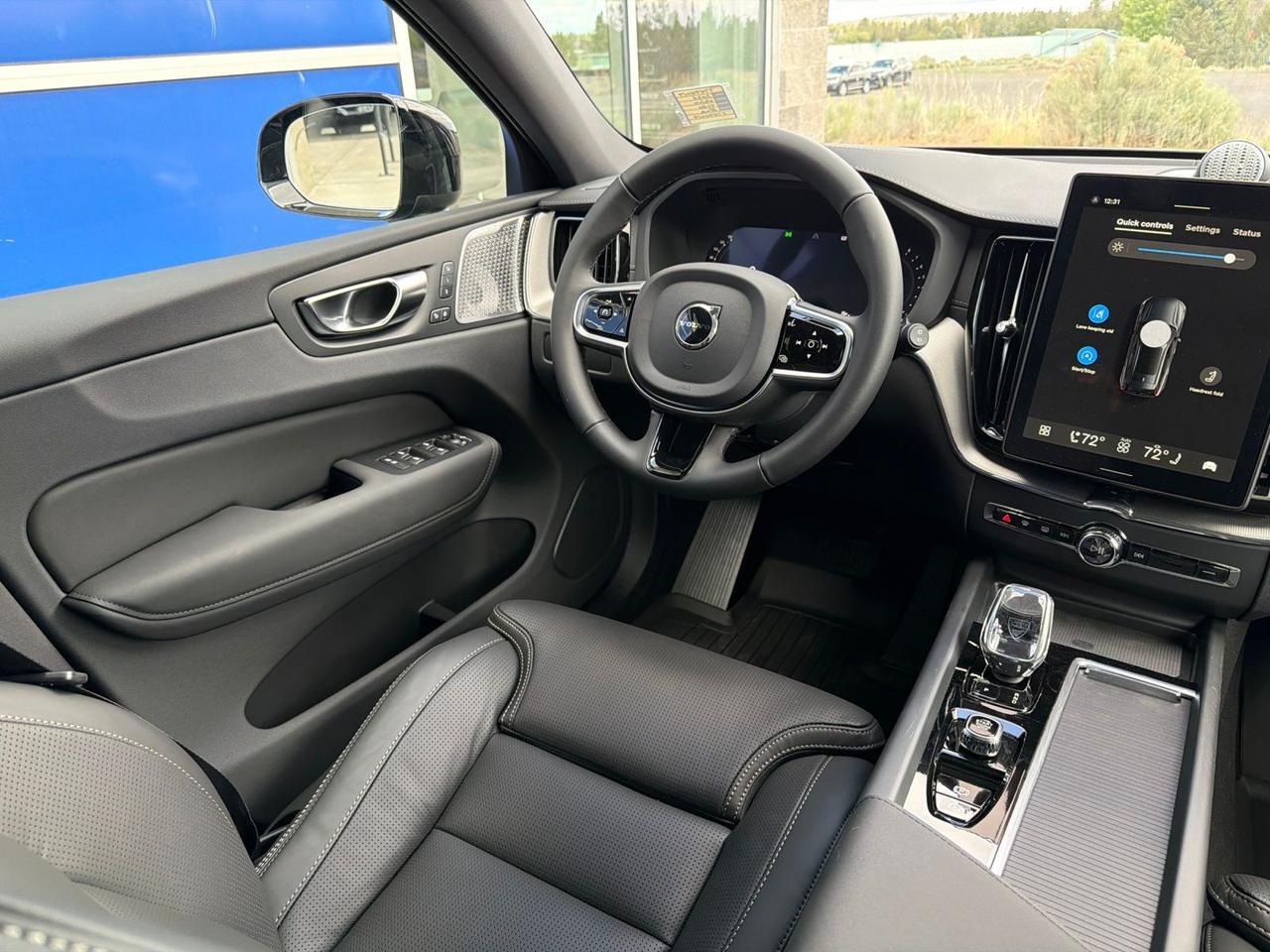 2026 Volvo XC60 B5 Ultra Black Edition Bend OR