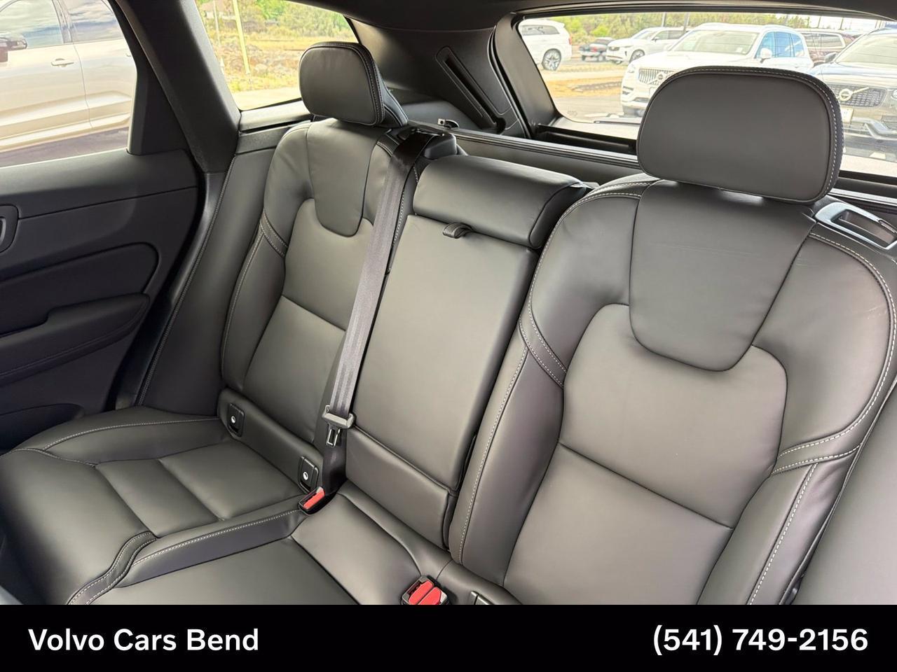 2026 Volvo XC60 B5 Ultra Black Edition Bend OR