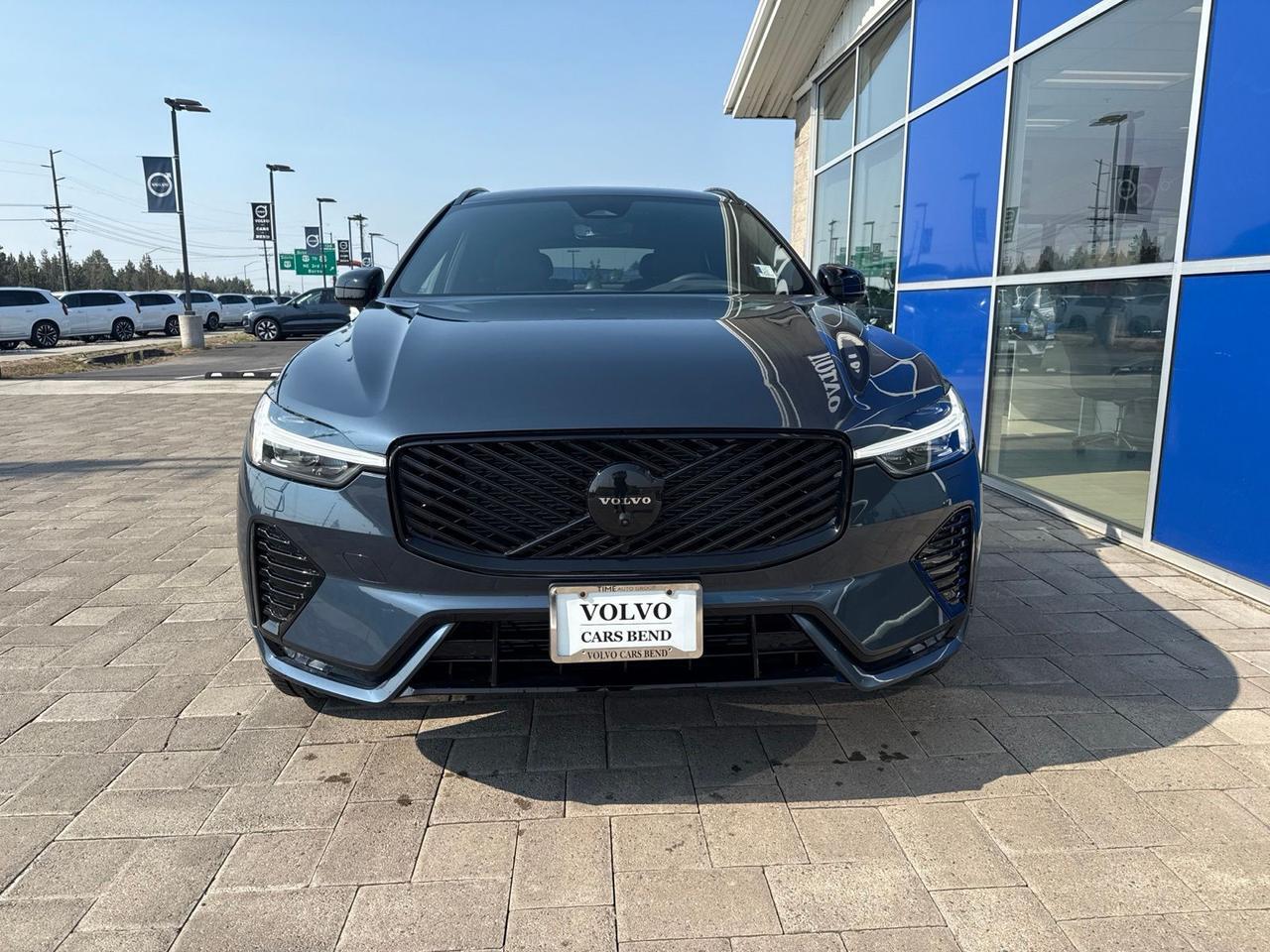 2026 Volvo XC60 B5 Ultra Black Edition Bend OR
