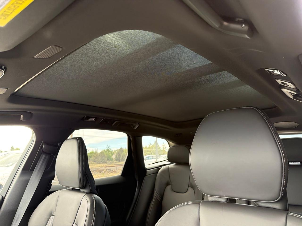 2026 Volvo XC60 B5 Ultra Black Edition Bend OR