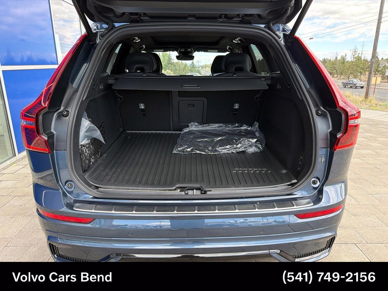 2026 Volvo XC60 B5 Ultra Black Edition Bend OR