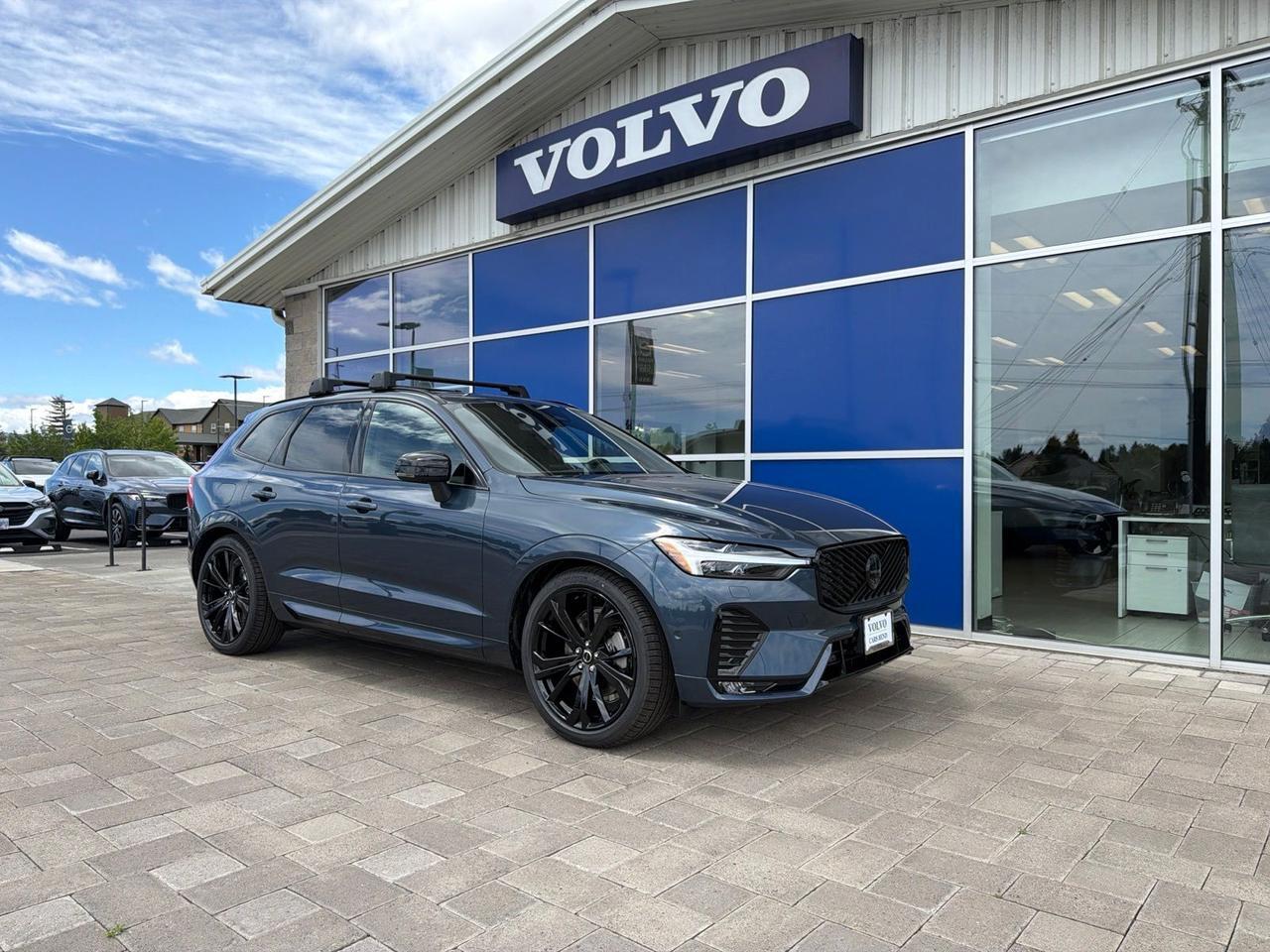 2026 Volvo XC60 B5 Ultra Black Edition