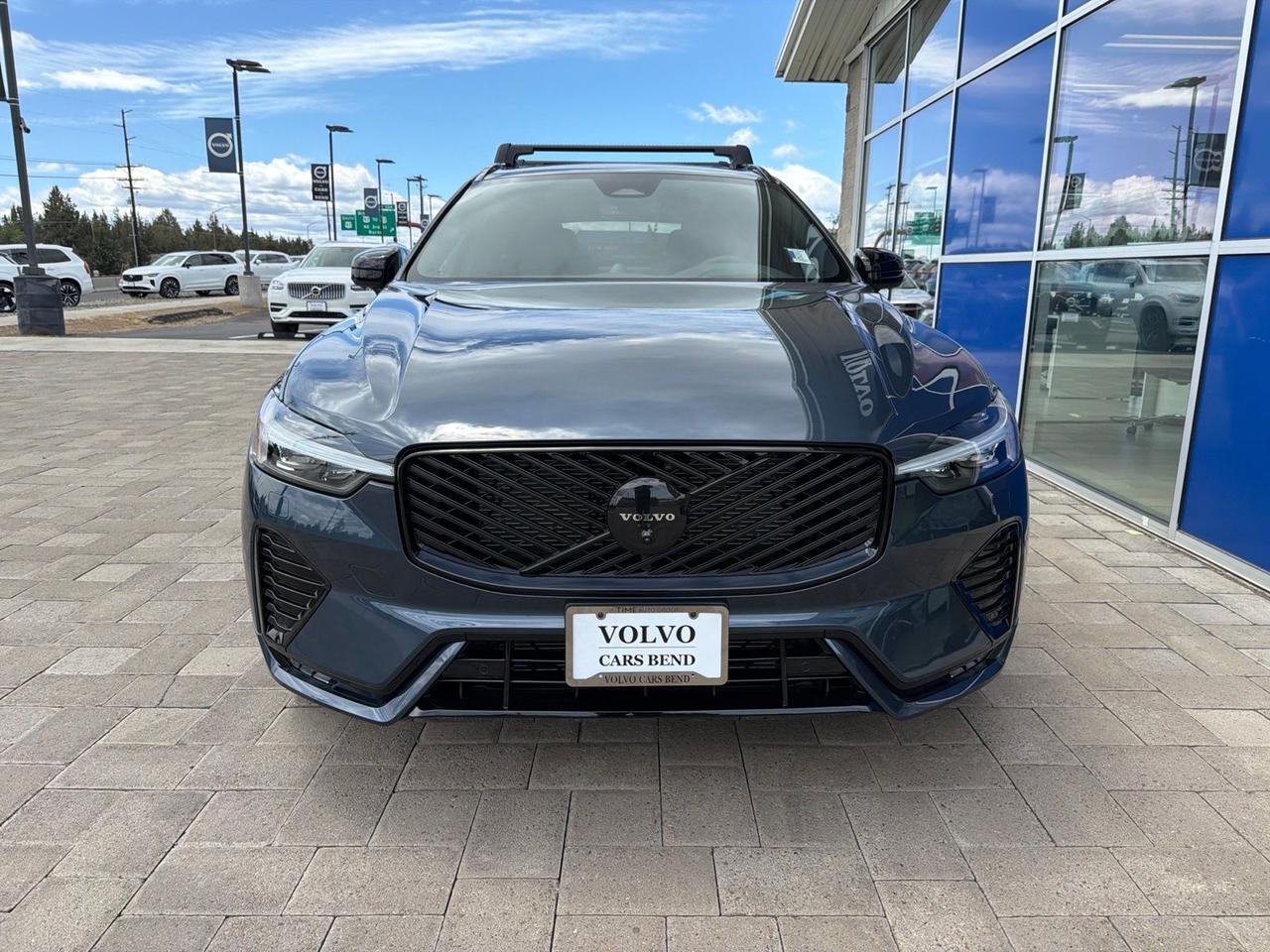 2026 Volvo XC60 B5 Ultra Black Edition Bend OR