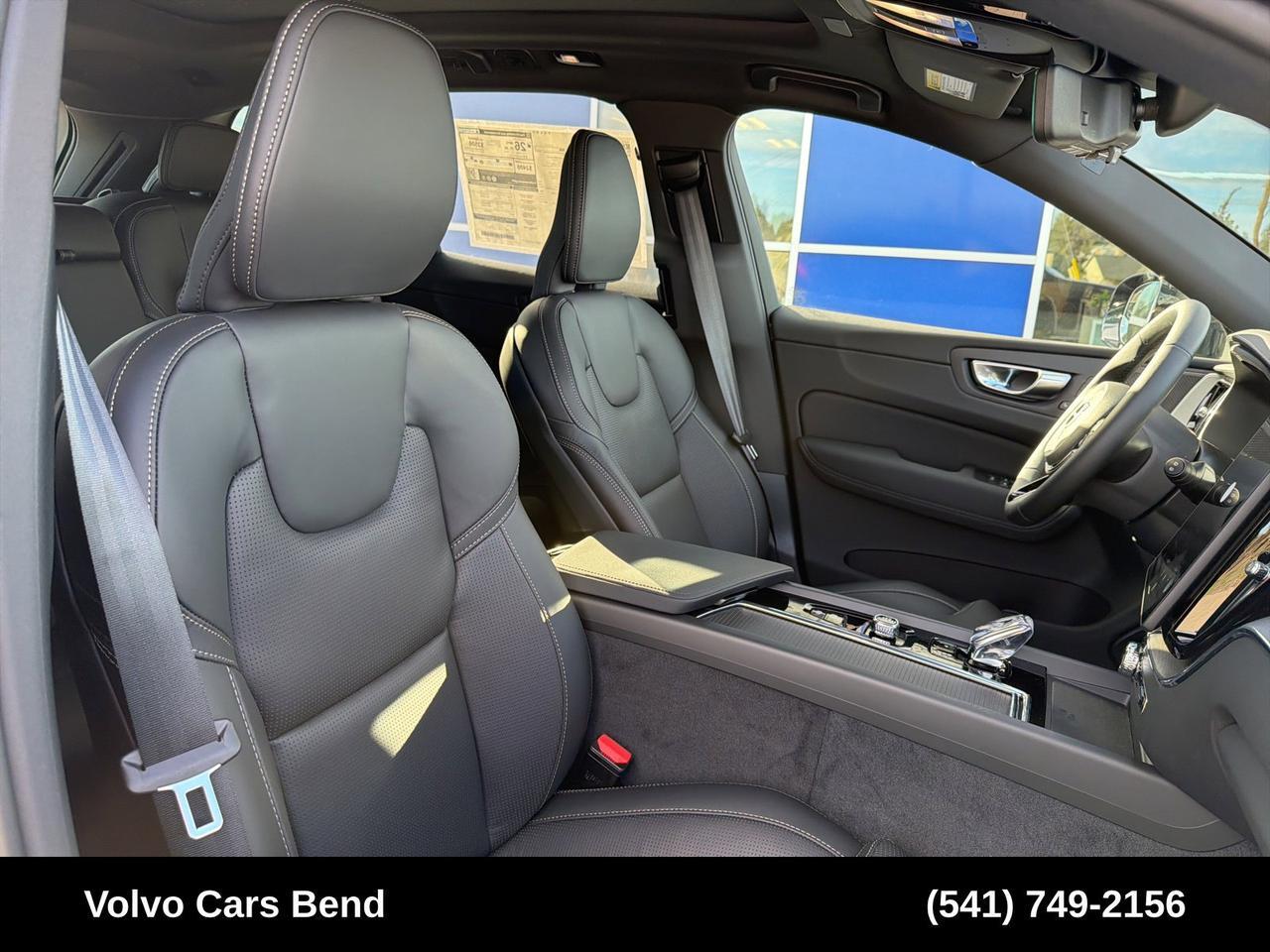 2026 Volvo XC60 B5 Ultra Black Edition Bend OR