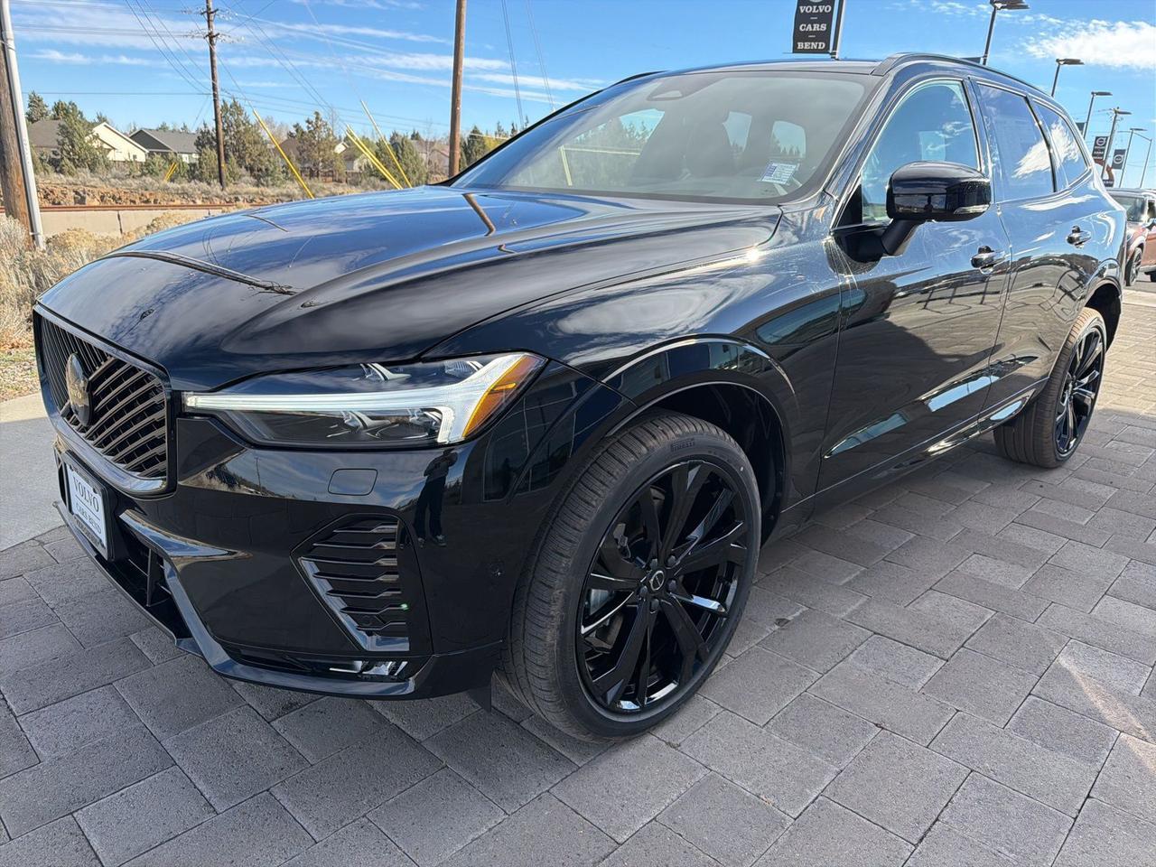 2026 Volvo XC60 B5 Ultra Black Edition Bend OR