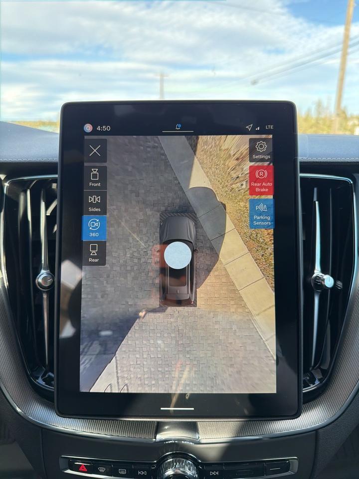 2026 Volvo XC60 B5 Ultra Black Edition Bend OR