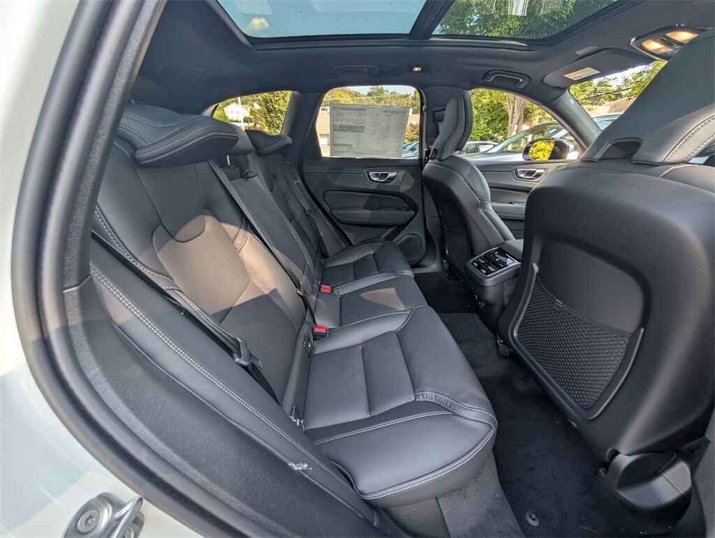 2026 Volvo XC60 B5 Ultra Black Edition Hunt Valley MD