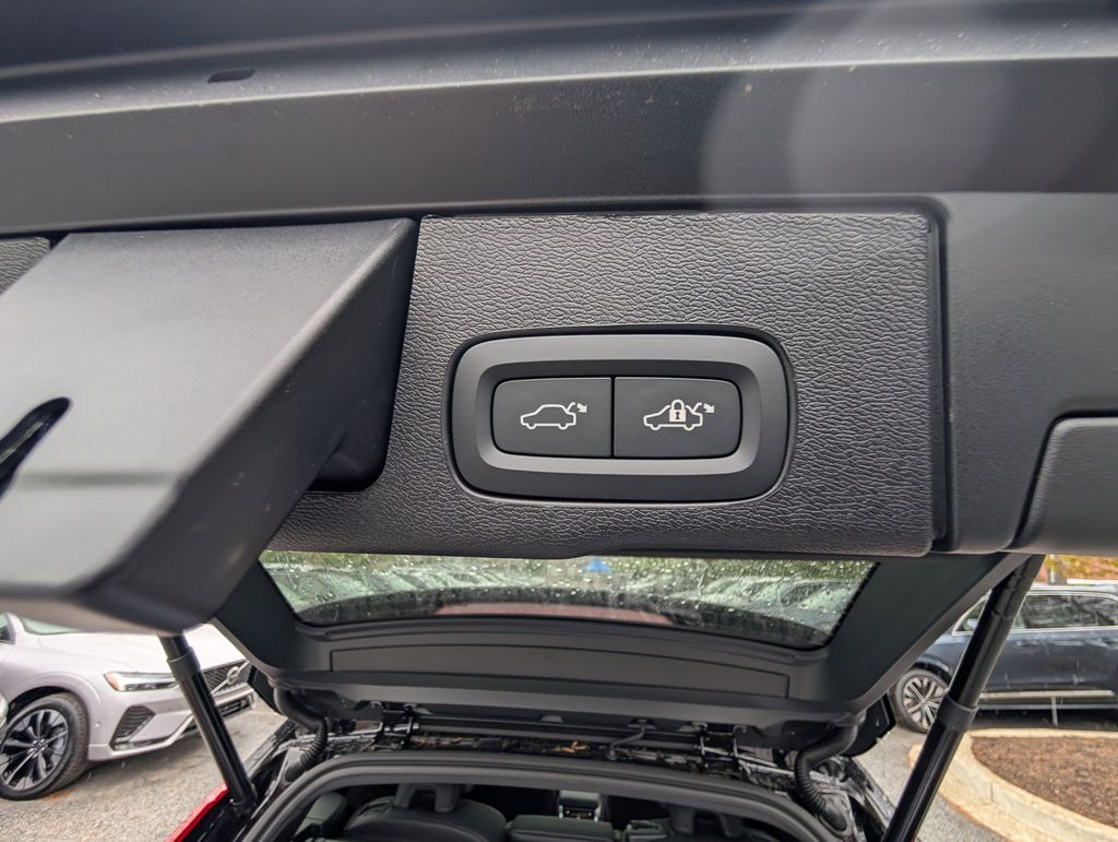2026 Volvo XC60 B5 Ultra Black Edition Hunt Valley MD