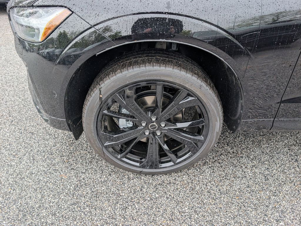 2026 Volvo XC60 B5 Ultra Black Edition Hunt Valley MD