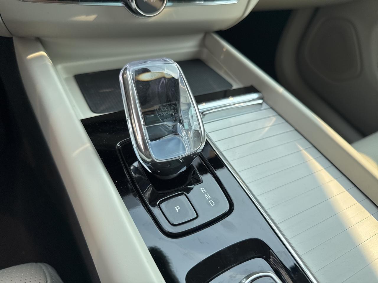 2026 Volvo XC60 B5 Ultra Bend OR