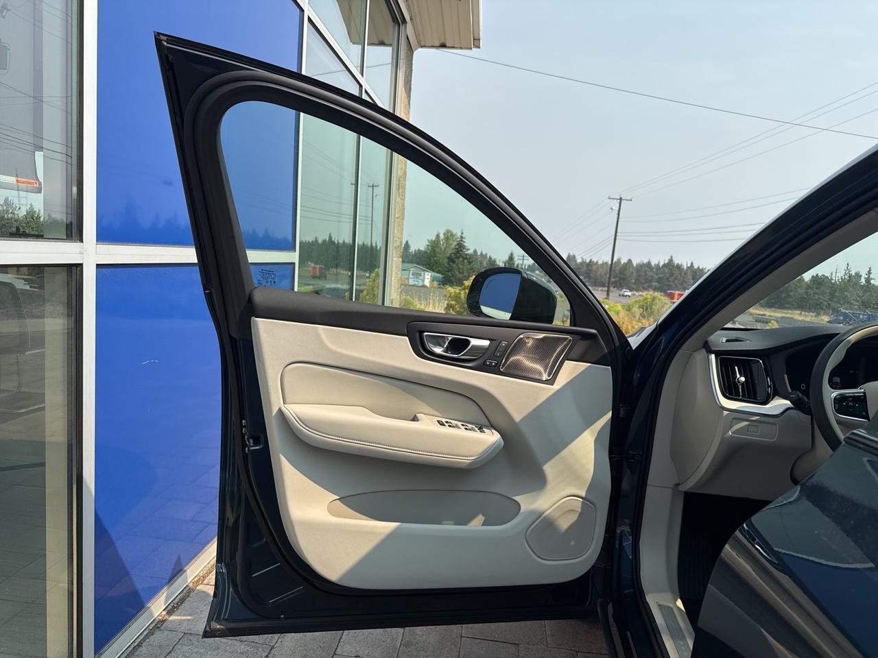 2026 Volvo XC60 B5 Ultra Bend OR