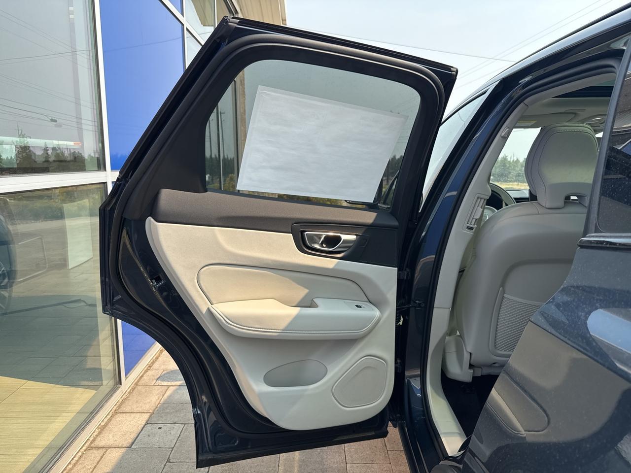 2026 Volvo XC60 B5 Ultra Bend OR