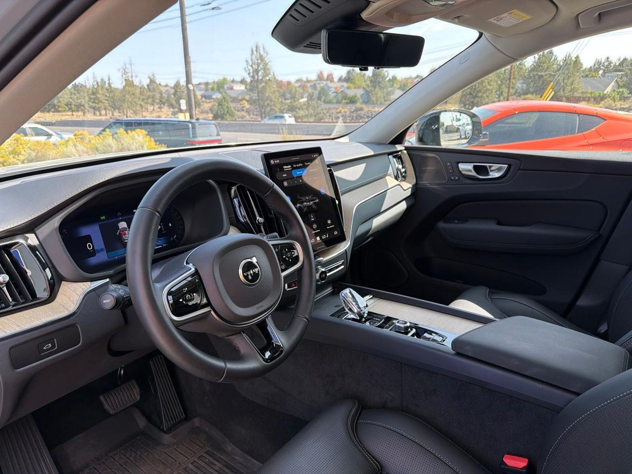 2026 Volvo XC60 B5 Ultra Bend OR