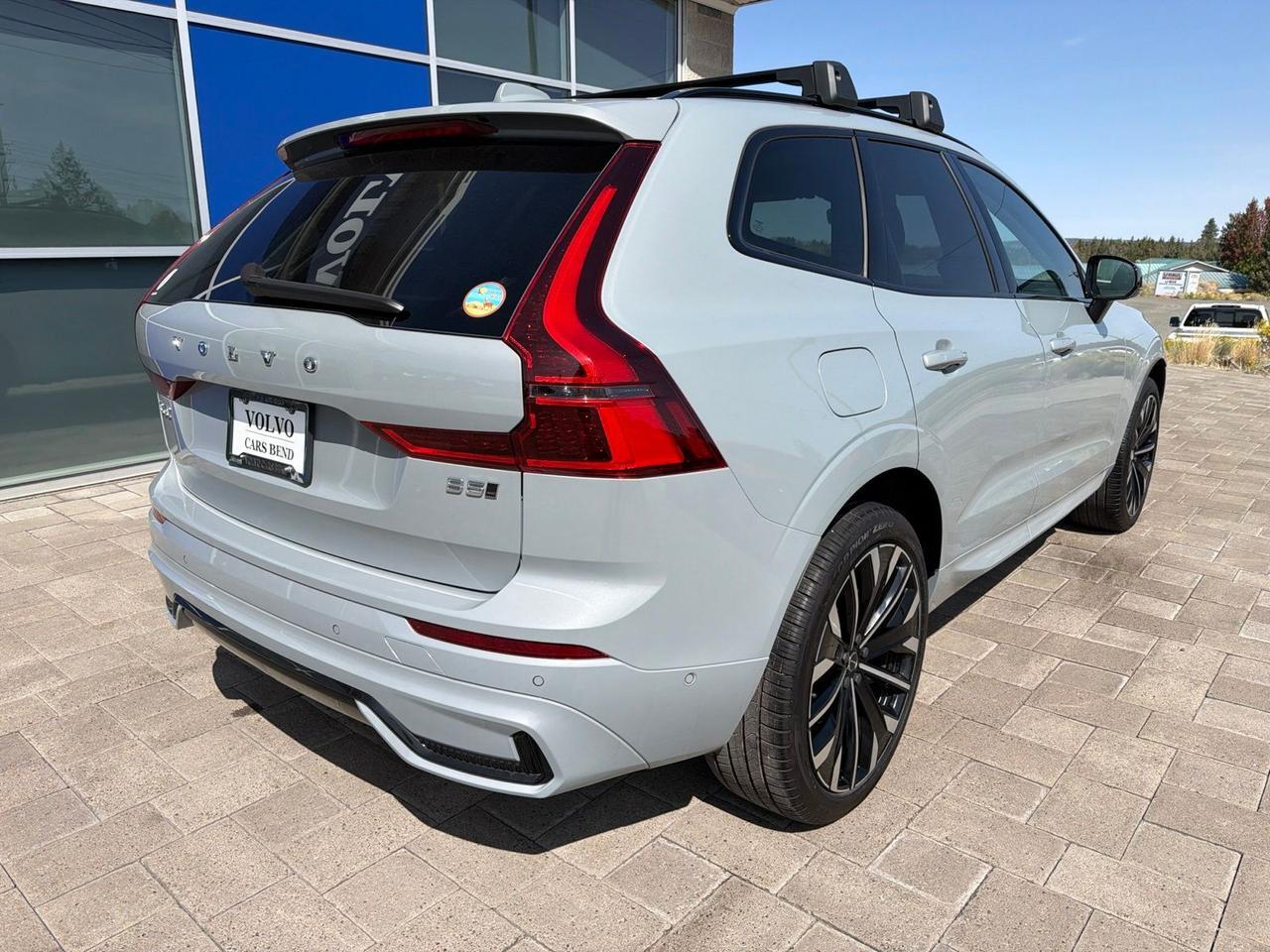 2026 Volvo XC60 B5 Ultra Bend OR