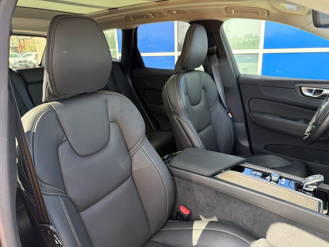 2026 Volvo XC60 B5 Ultra Bend OR