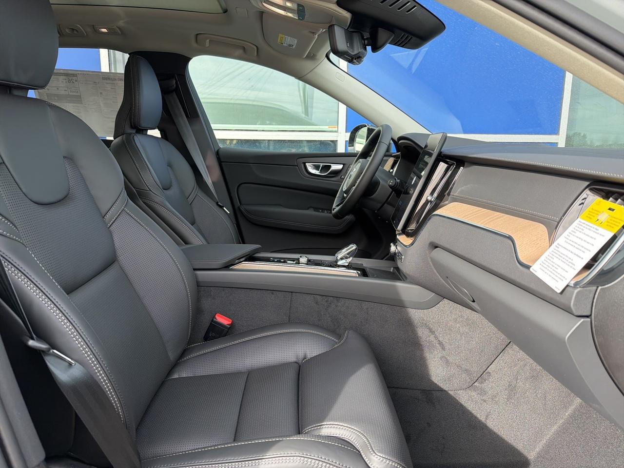 2026 Volvo XC60 B5 Ultra Bend OR