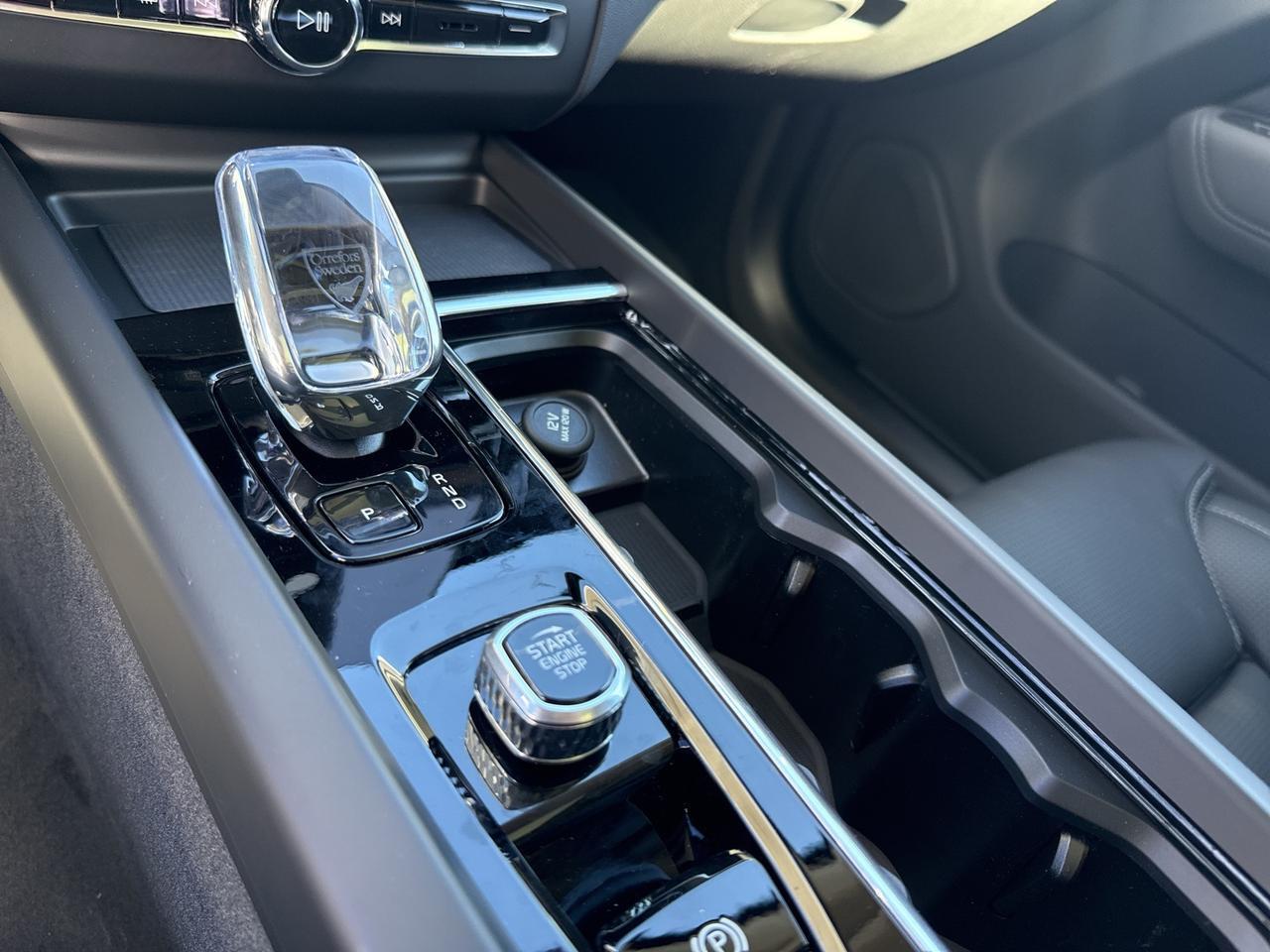 2026 Volvo XC60 B5 Ultra Bend OR