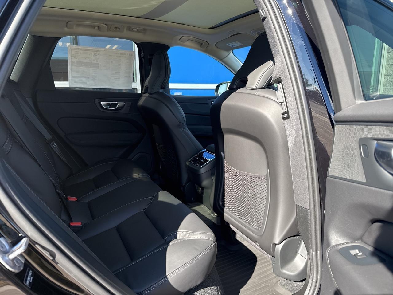 2026 Volvo XC60 B5 Ultra Bend OR