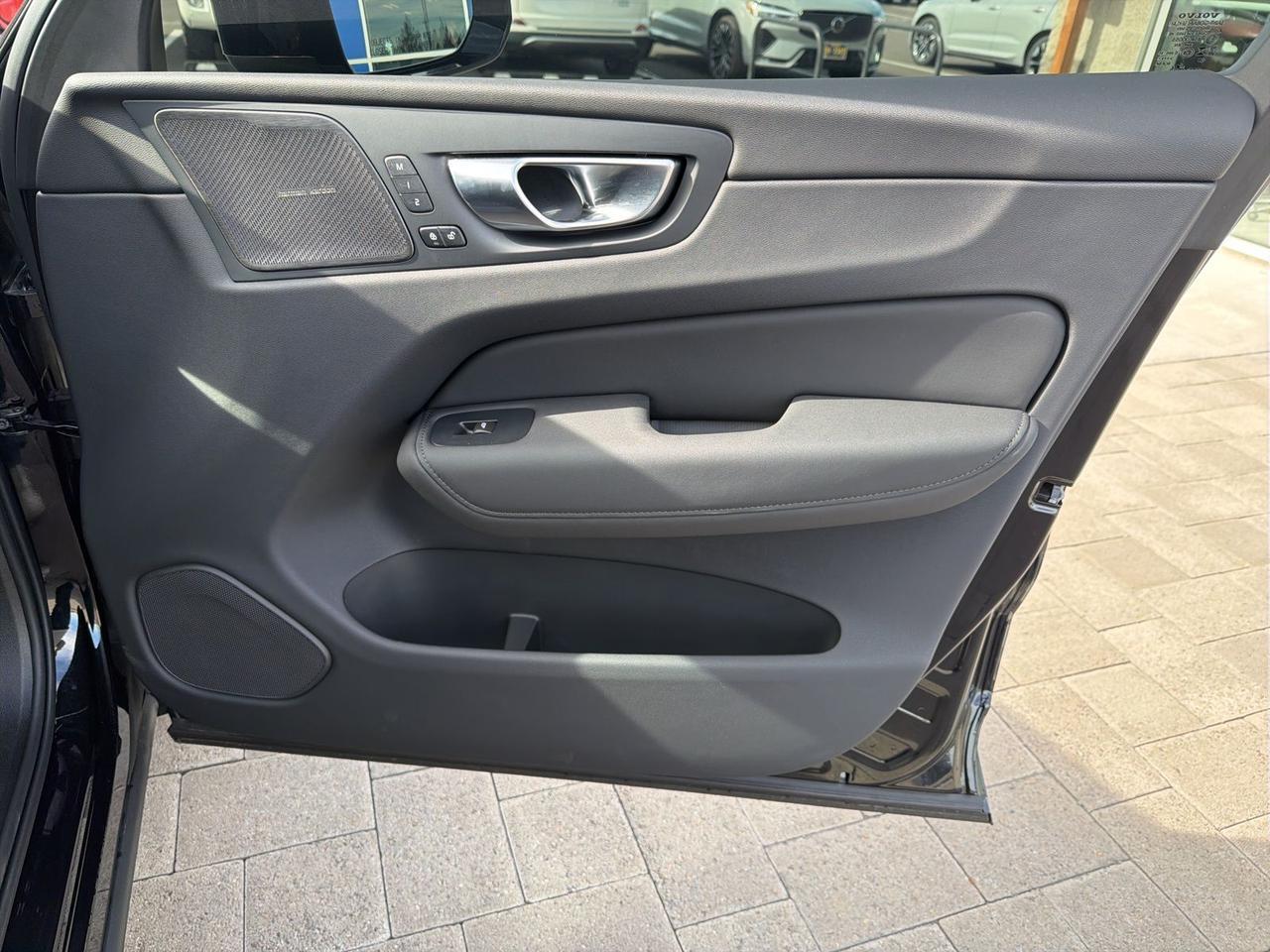 2026 Volvo XC60 B5 Ultra Bend OR