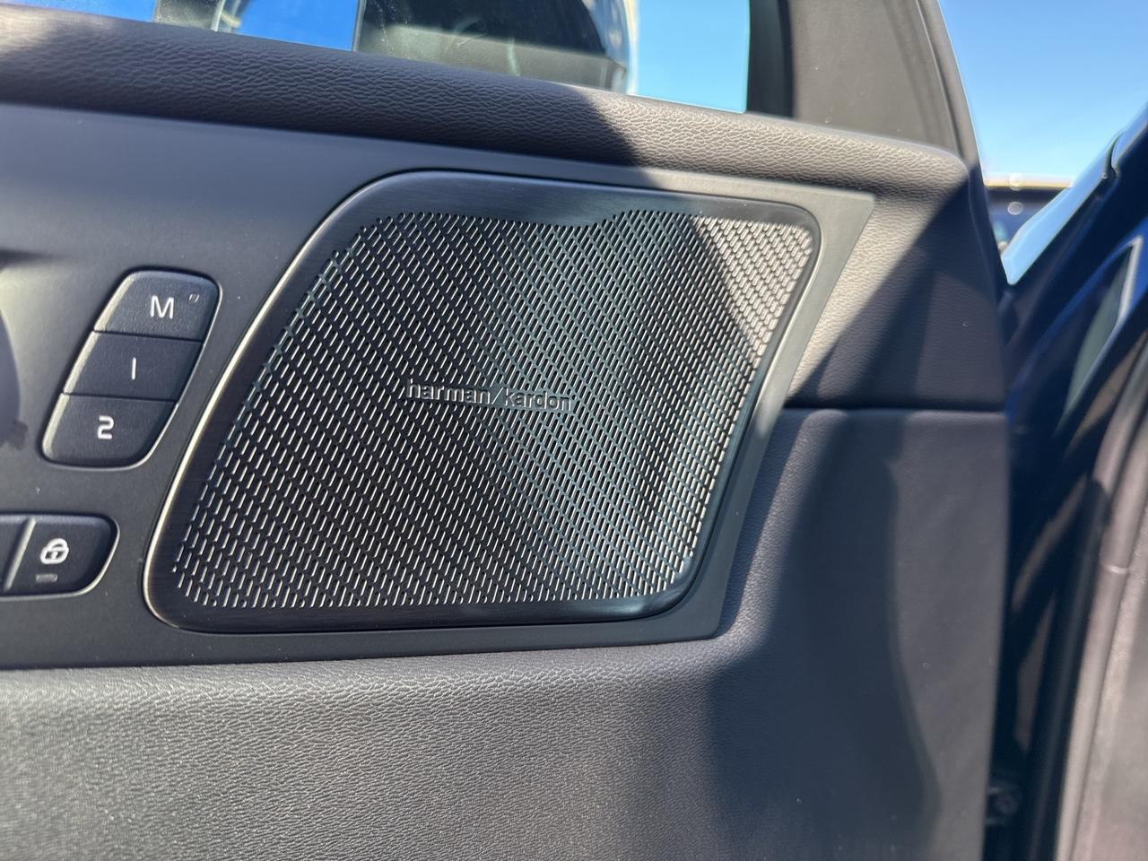 2026 Volvo XC60 B5 Ultra Bend OR