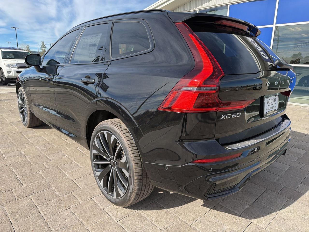 2026 Volvo XC60 B5 Ultra Bend OR