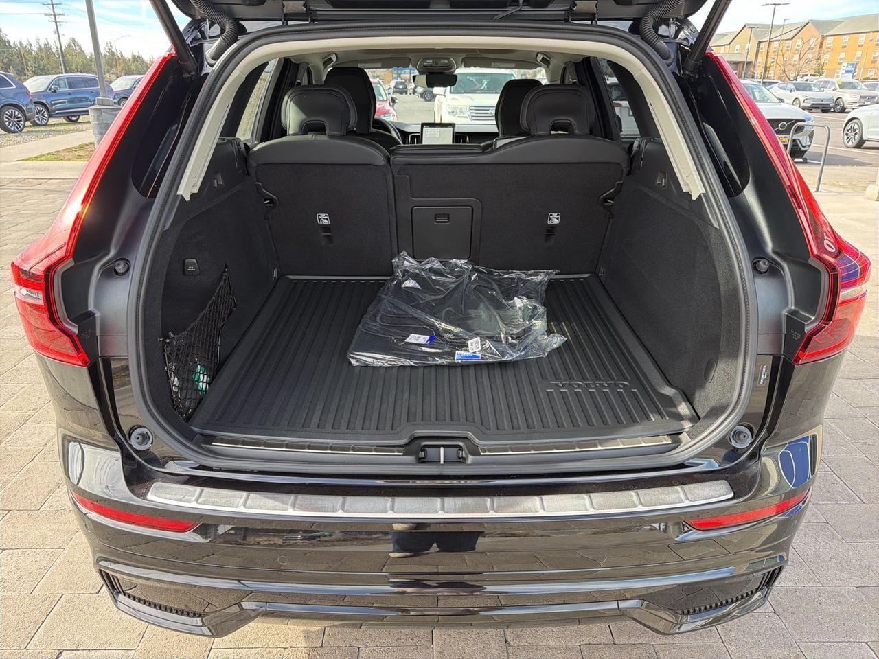 2026 Volvo XC60 B5 Ultra Bend OR