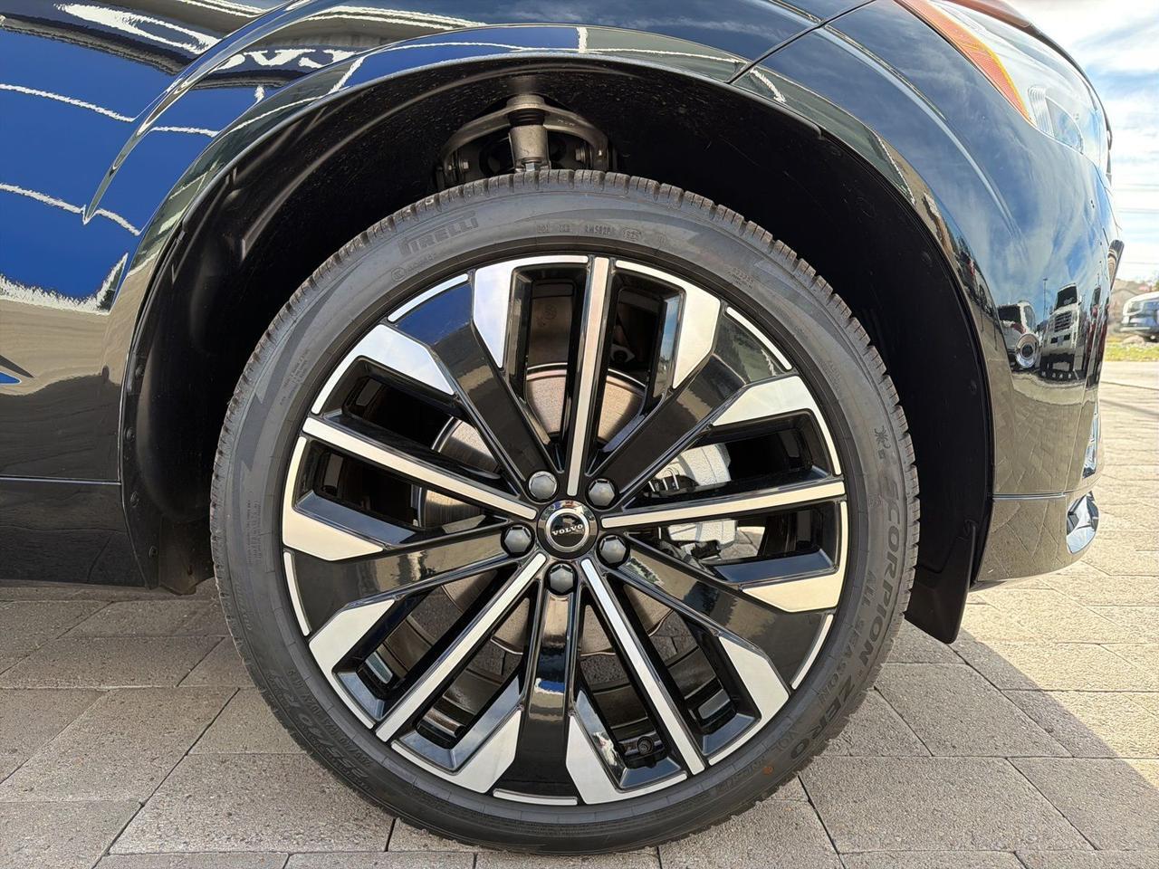 2026 Volvo XC60 B5 Ultra Bend OR