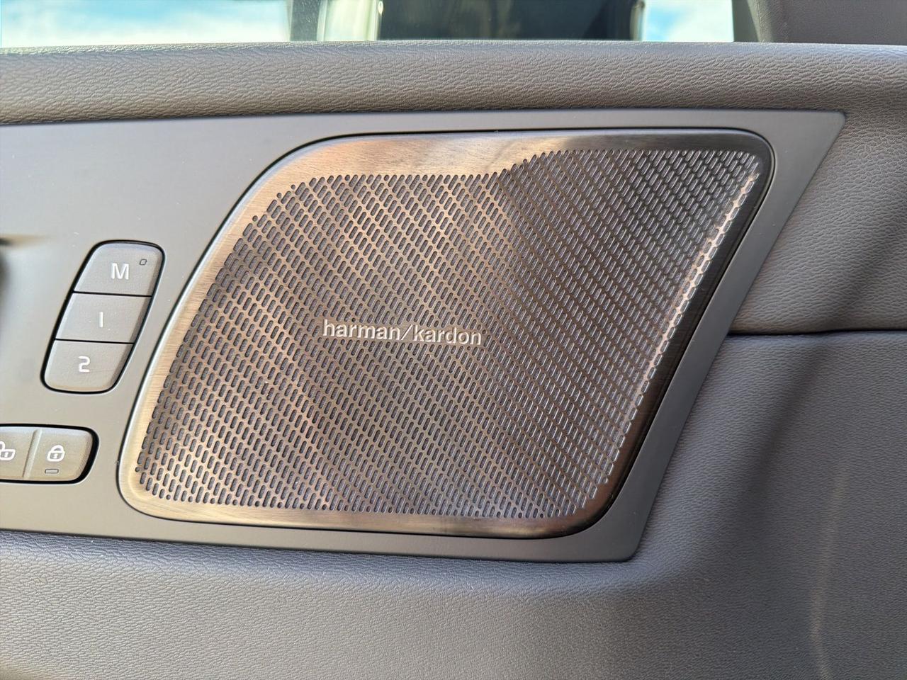 2026 Volvo XC60 B5 Ultra Bend OR