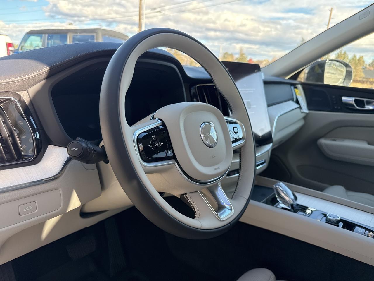 2026 Volvo XC60 B5 Ultra Bend OR