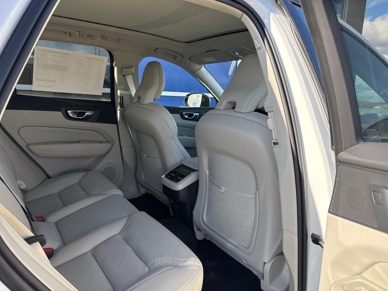 2026 Volvo XC60 B5 Ultra Bend OR