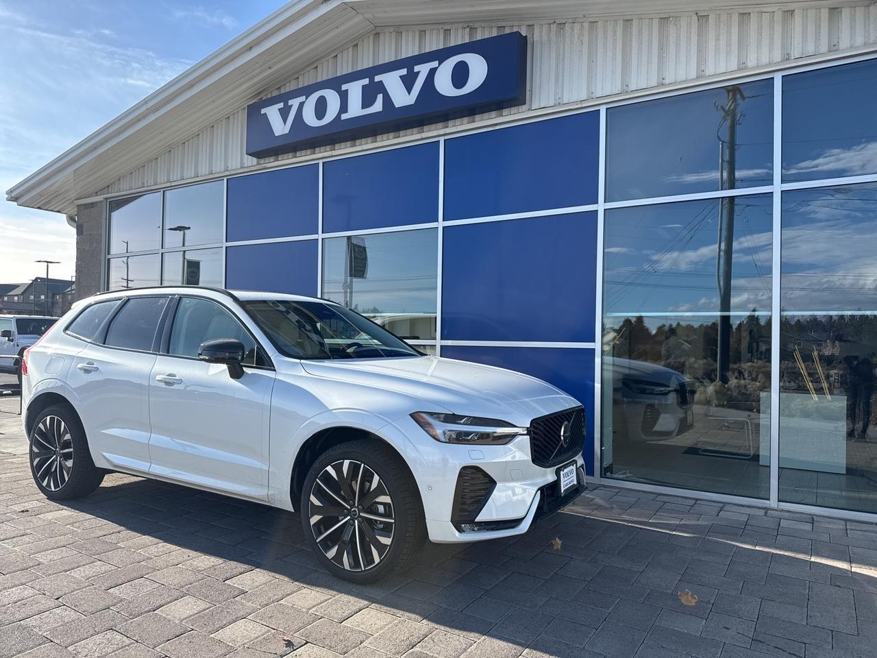 2026 Volvo XC60 B5 Ultra