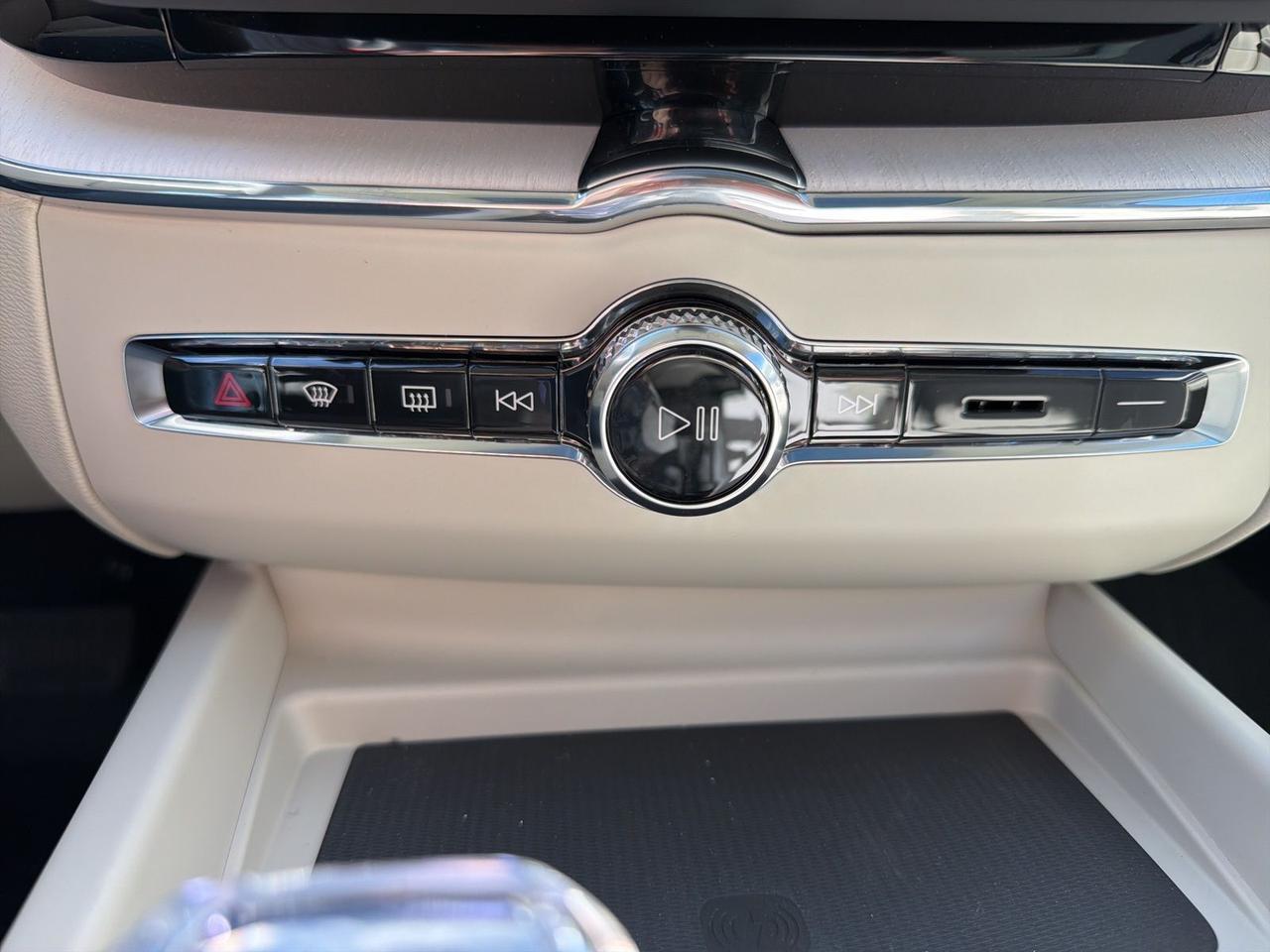 2026 Volvo XC60 B5 Ultra Bend OR