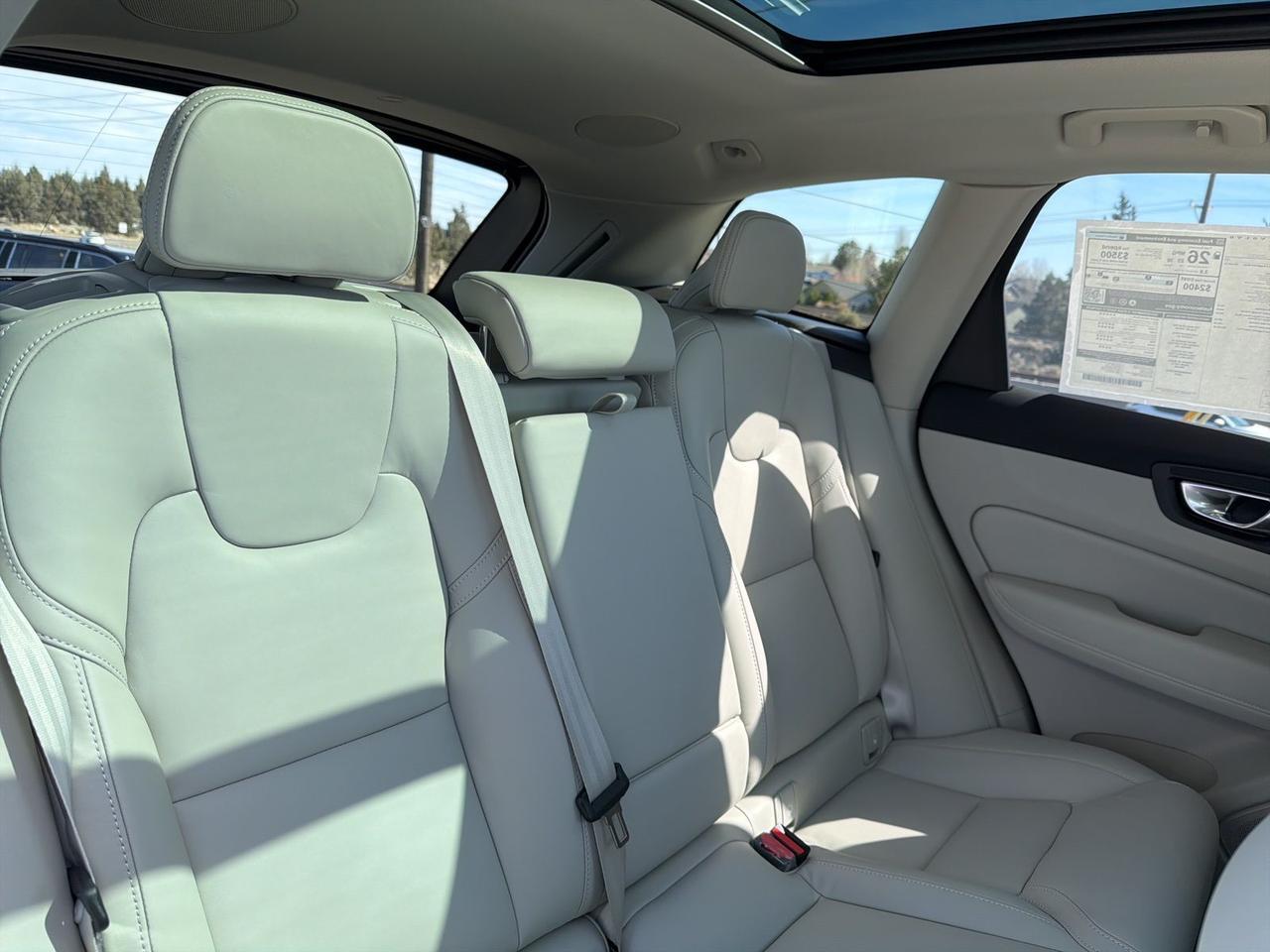 2026 Volvo XC60 B5 Ultra Bend OR