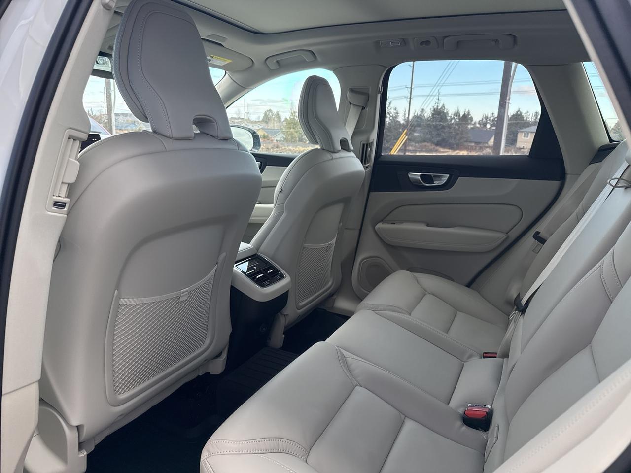 2026 Volvo XC60 B5 Ultra Bend OR