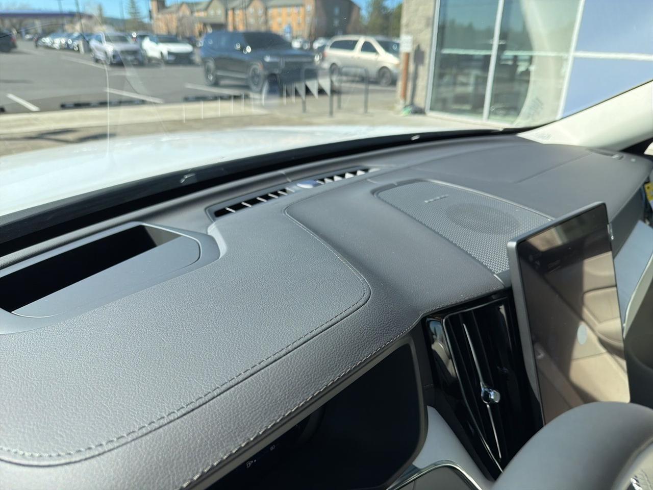 2026 Volvo XC60 B5 Ultra Bend OR