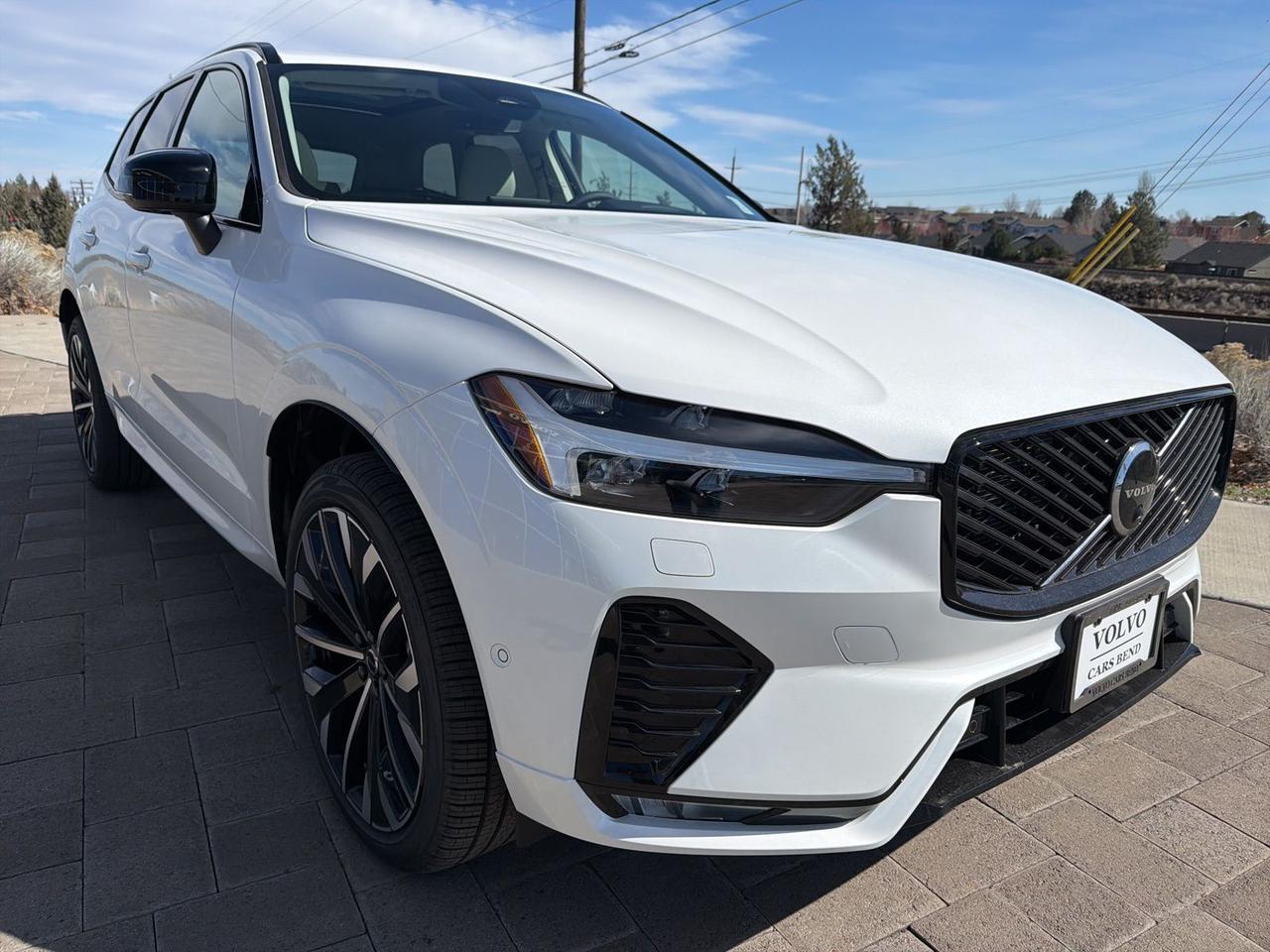 2026 Volvo XC60 B5 Ultra