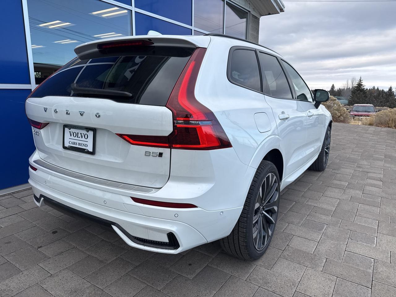2026 Volvo XC60 B5 Ultra Bend OR