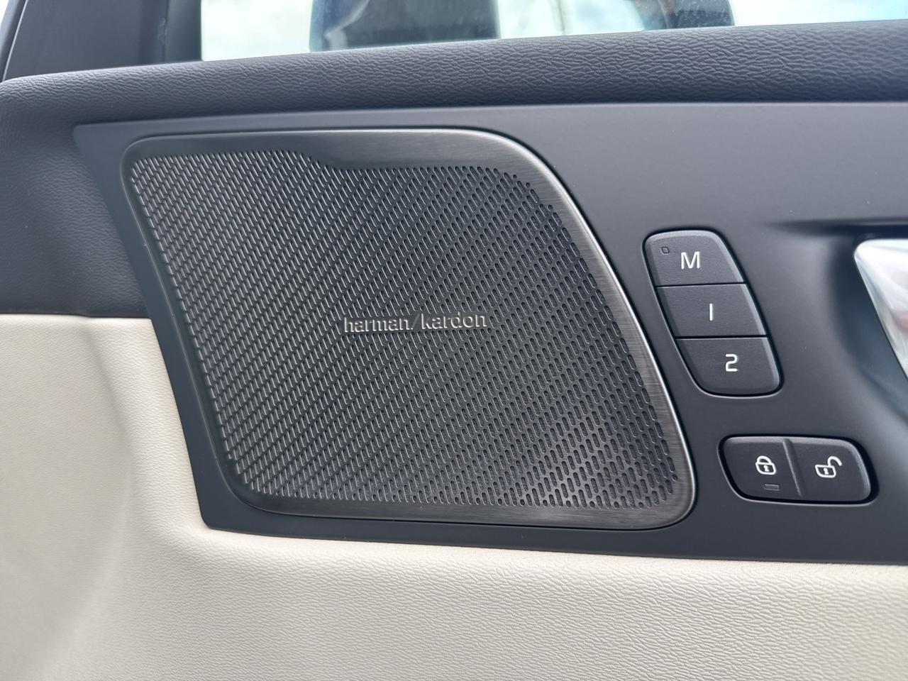 2026 Volvo XC60 B5 Ultra Bend OR